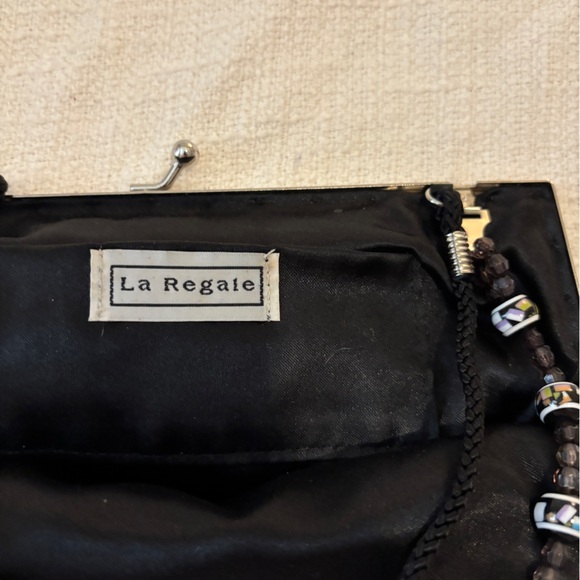 Le Régale Embroidered Floral Beaded Clutch with Beaded Strap & Clasp Close - Picture 8 of 8